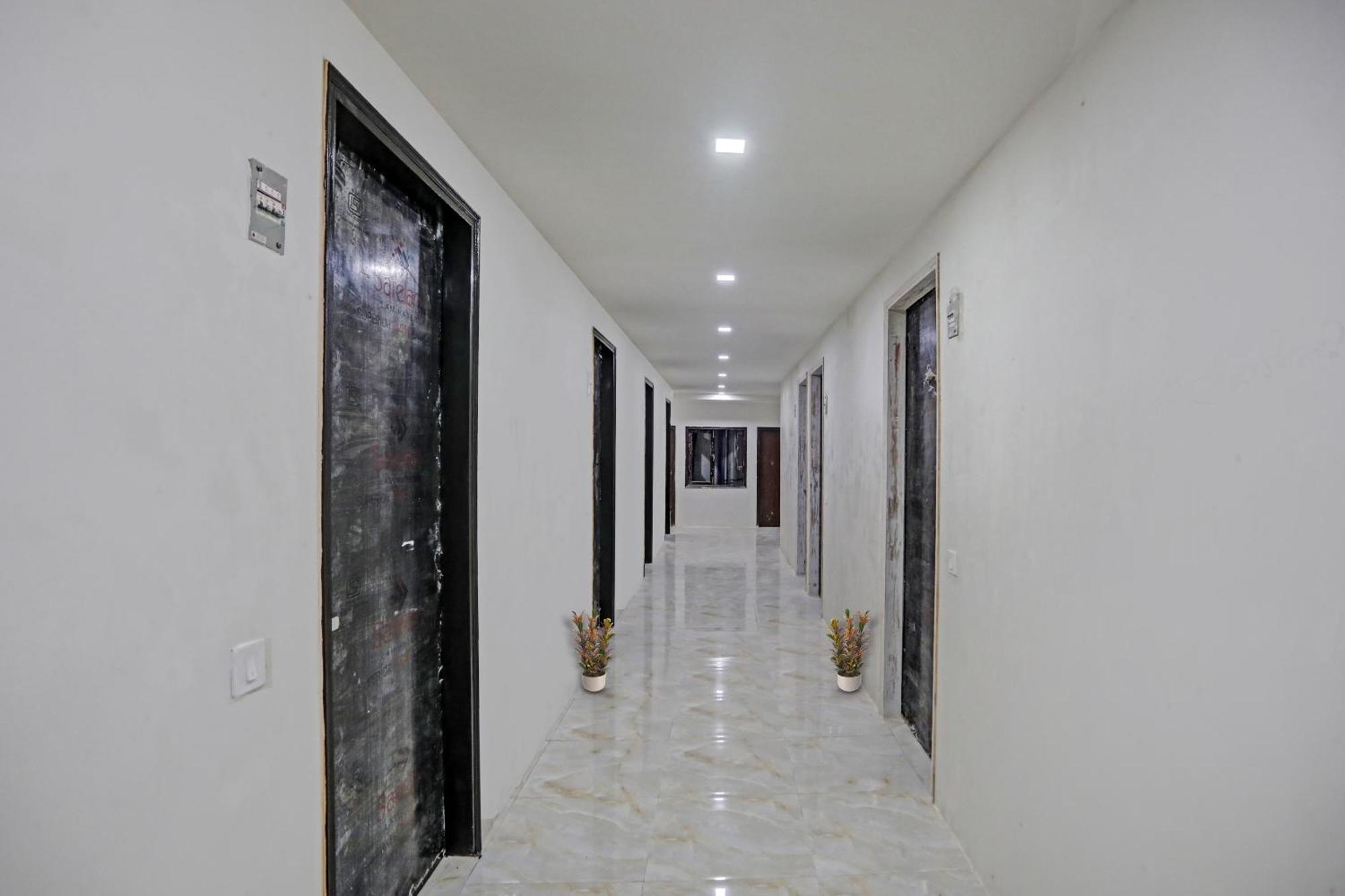 Super Townhouse The Arrow Near Lotus Temple Hotell New Delhi Eksteriør bilde